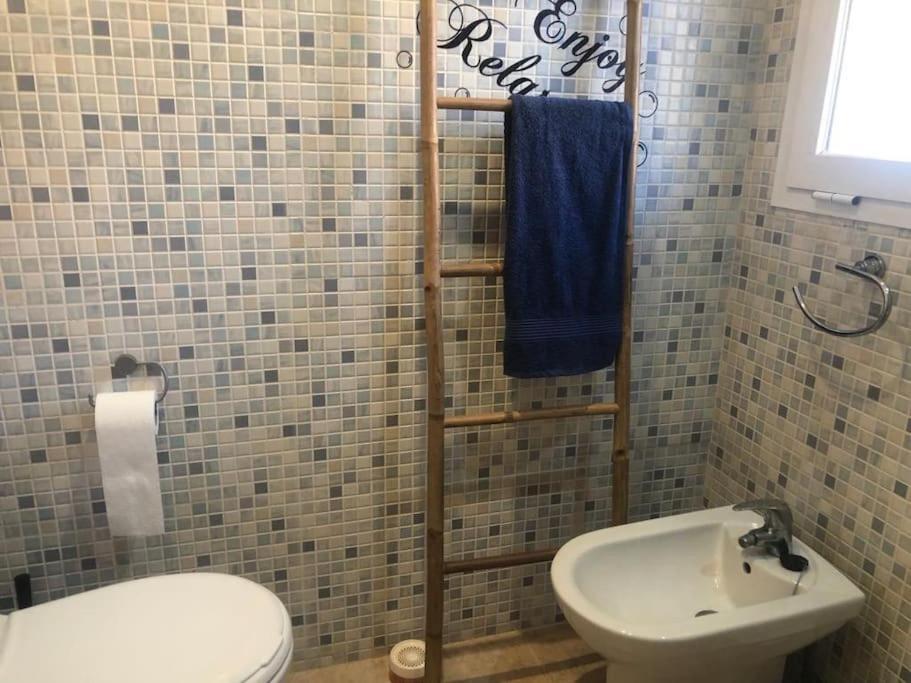 Schoenes Penthouse Mit Meerblick Pura Vida Bahia de Casares Eksteriør billede