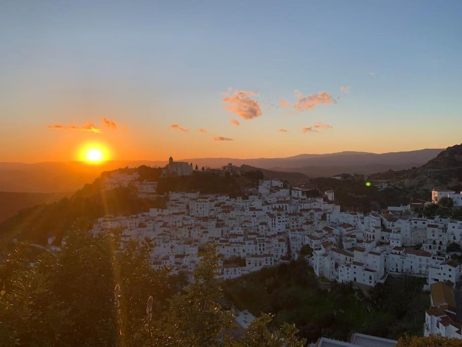 Schoenes Penthouse Mit Meerblick Pura Vida Bahia de Casares Eksteriør billede